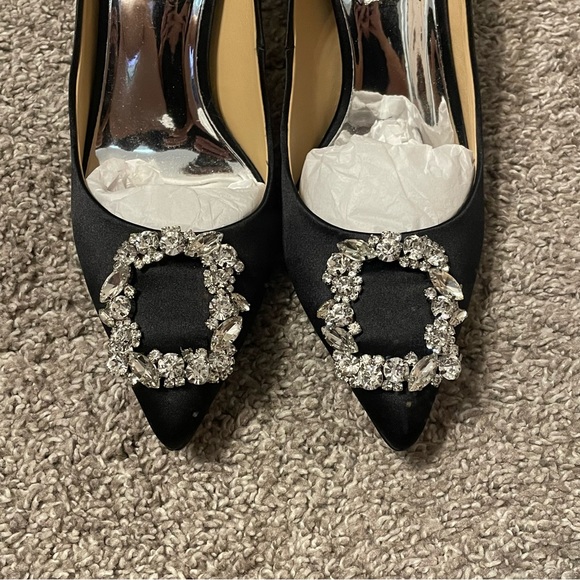 Women’s Badgley Mischka Cher Satin Brooch Embellished Stiletto Pumps Size 6 - Picture 7 of 14